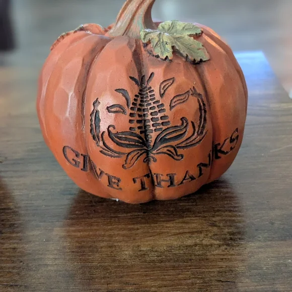 3 Orange Pumpkin Decor with 'Give Thanks' Design - Picture 2 of 2